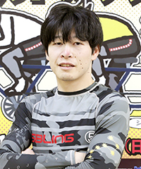 西田優大