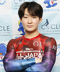 山崎歩夢