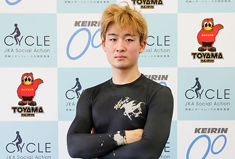 山崎歩夢