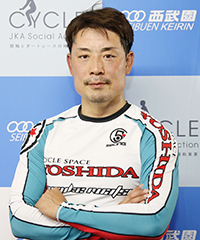 岩津裕介