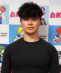 中井俊亮
