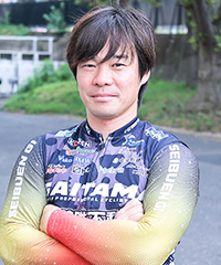 高橋泰裕