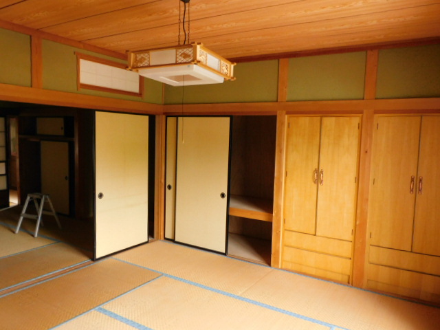 detached 〒395-0012 長野県飯田市大王路2丁目