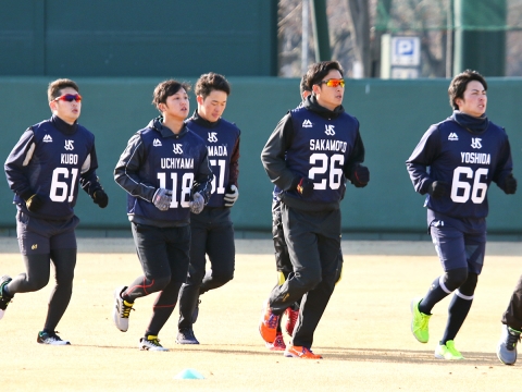 新人合同自主トレがスタート!
