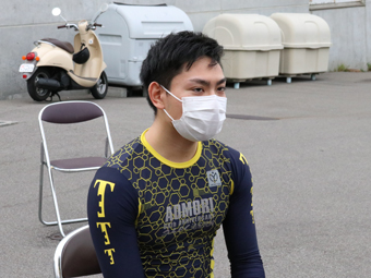 戦い終わって写真
