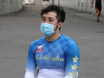 戦い終わって写真