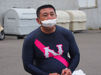 戦い終わって写真