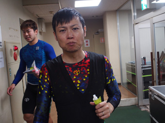 戦い終わって写真