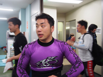 戦い終わって写真