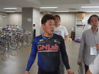 戦い終わって写真