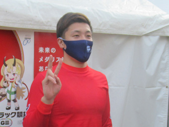 戦い終わって写真