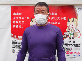 戦い終わって写真