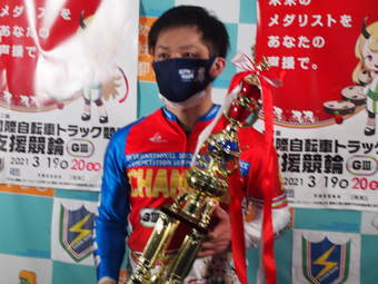 戦い終わって写真