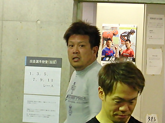戦い終わって写真