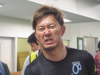 戦い終わって写真