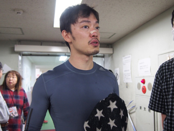戦い終わって写真