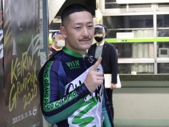 戦い終わって写真
