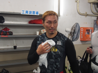 戦い終わって写真
