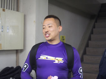 戦い終わって写真
