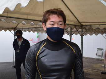 戦い終わって写真