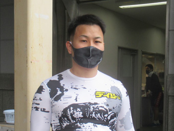 戦い終わって写真