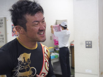 戦い終わって写真