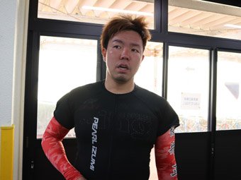 戦い終わって写真