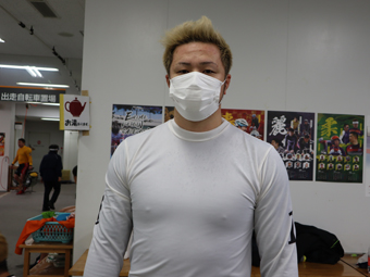 戦い終わって写真