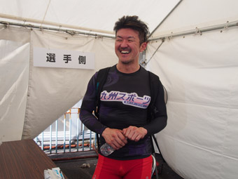 戦い終わって写真