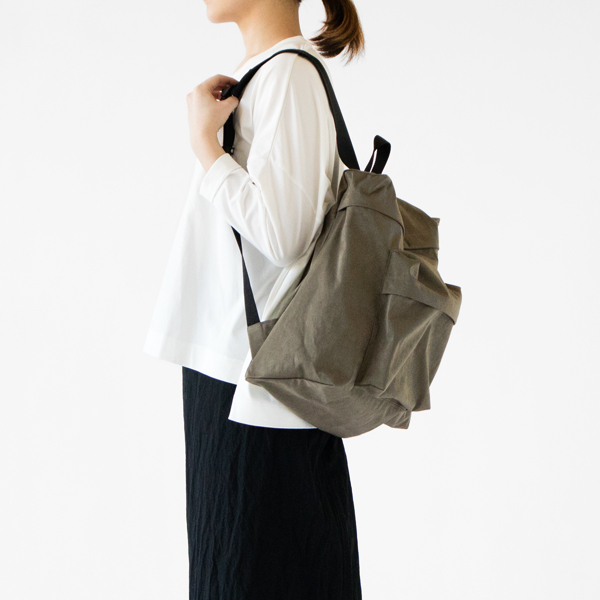 使用イメージ(モデル身長162cm KHAKI)