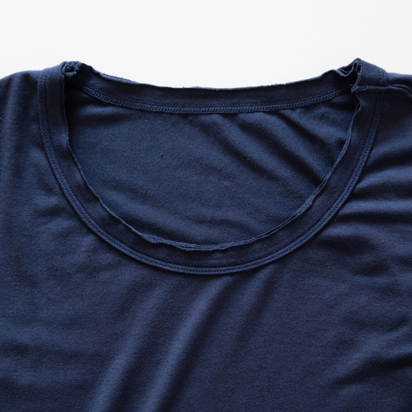 襟アップ（NAVY）