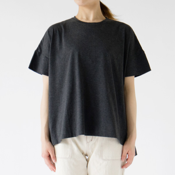 GREY(モデル身長：162cm)