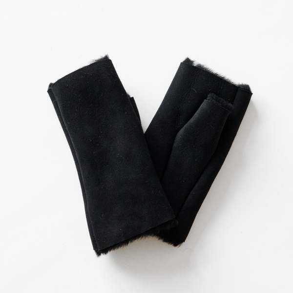 FRENCH MERINO-BLACK指なしシ-プスキンミトン WARE LDS