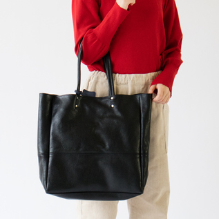 レザートートバッグ TUSTING RECENCY OF MINE レザートートバッグ Stilton VM／Tusting（タスティング）｜愛着