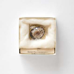 ソリッドパフューム 練り香水 Roots Rose Radish ルーツローズ ラディッシュ 愛着を持ってずっと使いたいモノを集めたセレクトショップ ｚｕｔｔｏ