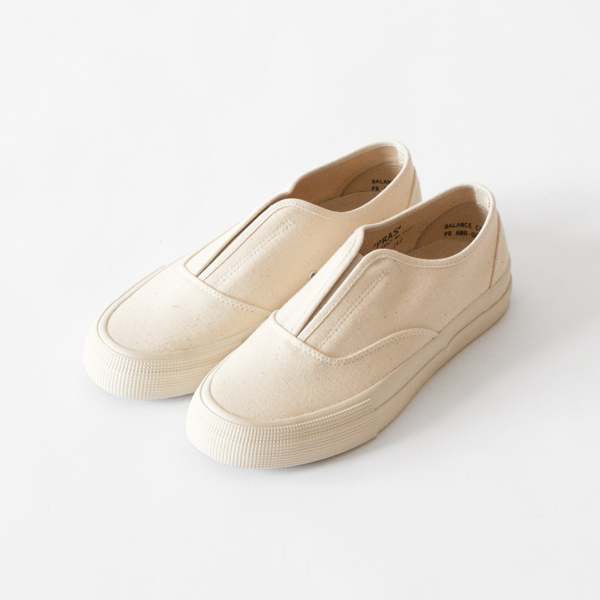 22-23cmGRID DECK SLIPON KINARI×OFF WHITE