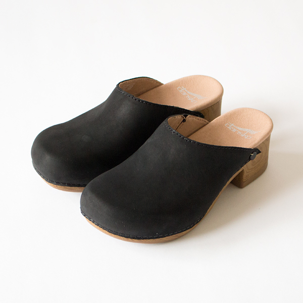 38モダンクロッグス GIULIA BLACK