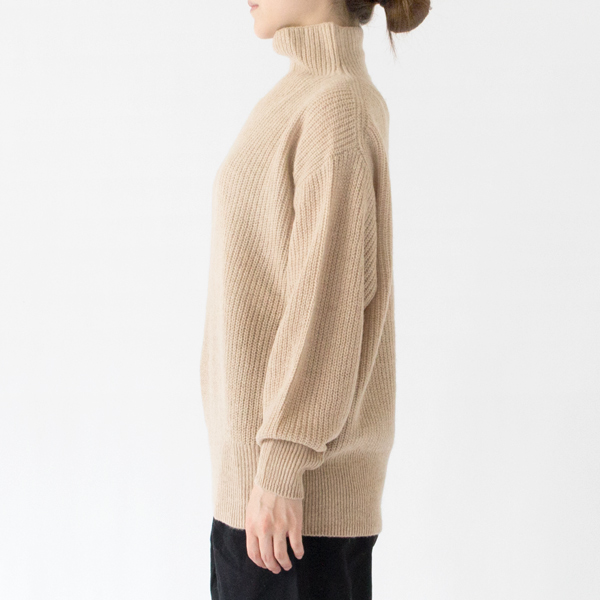 身長：162cm(BEIGE)