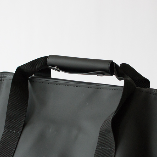 手が痛くならないように考慮された持ち手のカバー(BLACK)