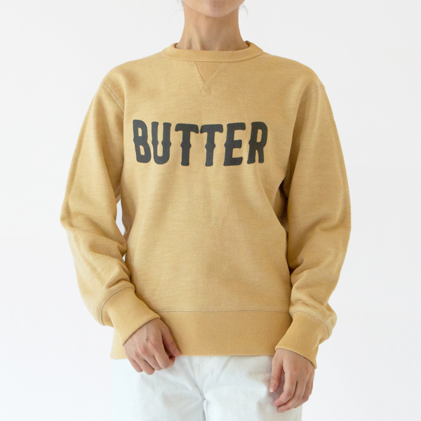 BUTTER(XSサイズ、身長162cm)