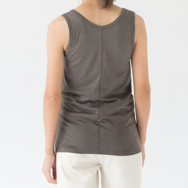 KHAKI、身長163cm
