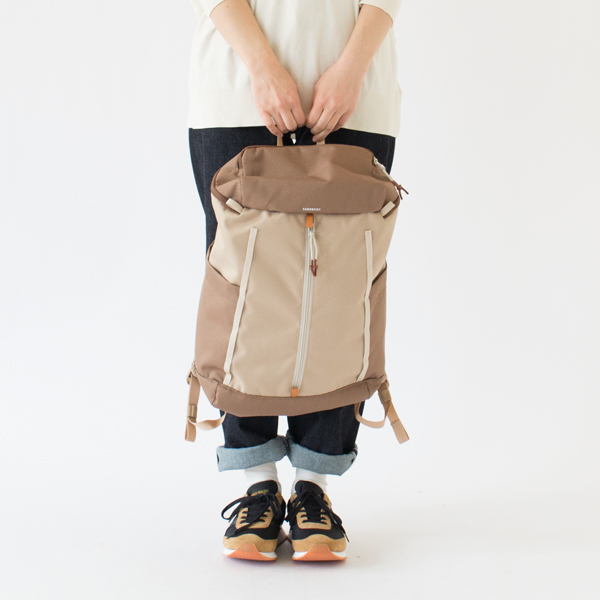 1~2泊の旅行にも(身長162cm、MULTI BROWN WITH BEIGE WEBBING)