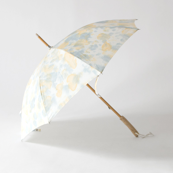 クラネ×ロンドンアンダーカバーの“晴雨兼用”折りたたみ傘、ダブルネームを配したオレンジ＆ブラック - ファッションプレス