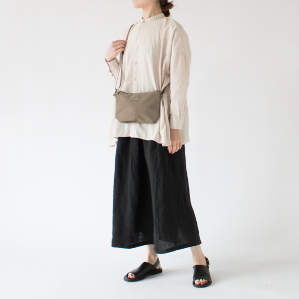 W ZIP SHOULDER M・身長162cm