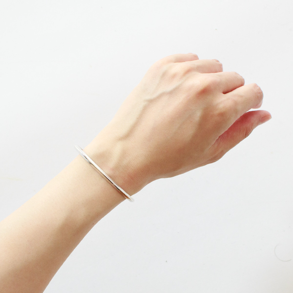 ナバホバングル(TRIANGLE PLAIN SIZE S)
