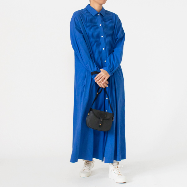 身長160cm・BLU