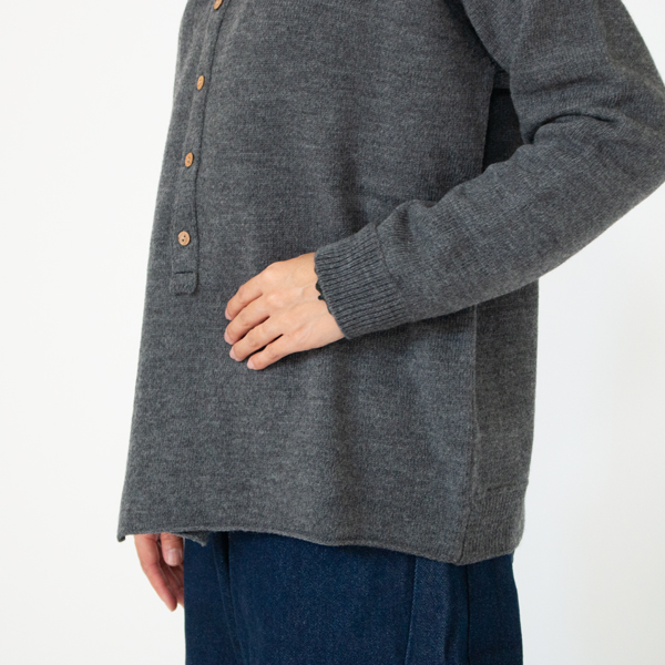 MEDIUM GRAY・身長160cm