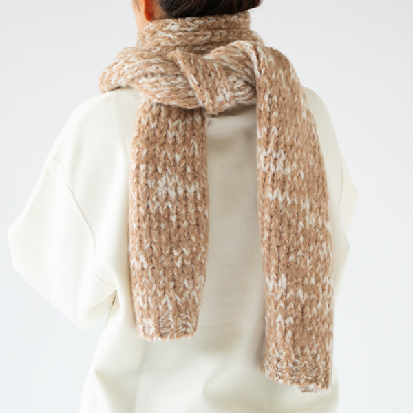 ニットマフラー　LRE(CAMEL WHITE)