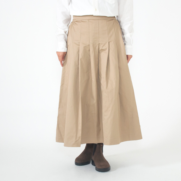 身長160cm・BEIGE