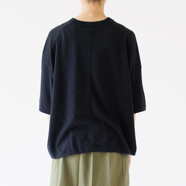 B.NAVY、身長162cm